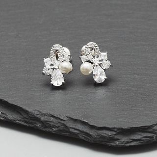 dainty crystal and pearl earrings by queens & bowl