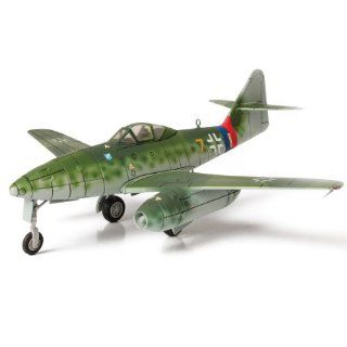 Forces of Valor Smithsonian Series German Messerschmitt Me 262  JG 7 Fighter Wing 7 Aircraft Toys & Games