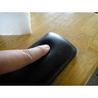3M Gel Wrist Rest, Black Leatherette, 6.9 Inch Length, Antimicrobial Product Protection (WR305LE)  Computing Wrist Rests 