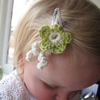hand crafted hair clips with crochet flower and leaves by yummy art and craft