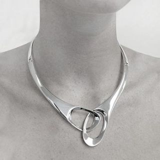 interlocking solid silver circles choker by otis jaxon silver and gold jewellery