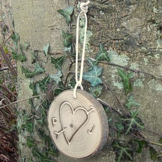 personalised heart carved in wood by winning works