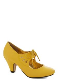On the Bright Foot Heel in Yellow  Mod Retro Vintage Heels