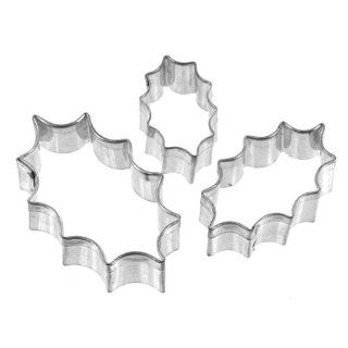 Crystal Flowers Holly Leaf Cutters by GSA Cookie Cutters Kitchen & Dining