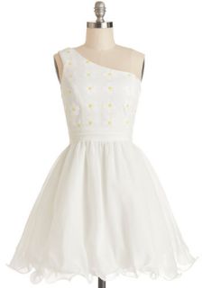 Daisies to Remember Dress  Mod Retro Vintage Dresses