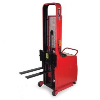 WESCO Battery Powered Counterweight Lift Trucks Powered Lift and Powered Drive Hydraulic Cranes
