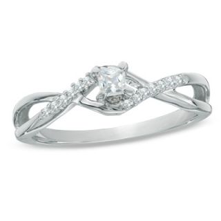 CT. T.W. Princess Cut Diamond Twist Shank Promise Ring in 10K