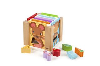 award winning 25 piece animal sorting house by toys of essence