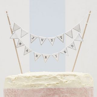 just married wedding cake bunting by ginger ray