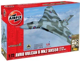 Airfix A50097 Avro Vulcan XH558 Vulcan to The Sky 172 Scale Military Aircraft Gift Set (Including Paint Glue And Brushes) Toys & Games