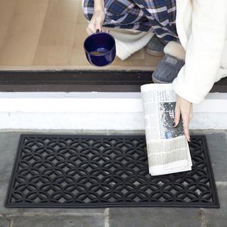 Circle Chains Recycled Rubber Doormat
