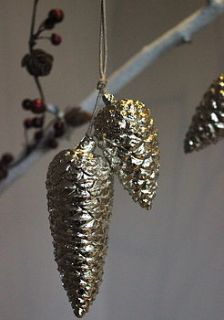pine cones christmas decoration by the forest & co