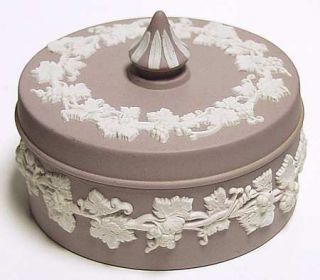 Wedgwood Cream Color On Lilac Jasperware Small Spiked Knob Box, Fine China Dinne