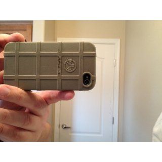 Magpul iPhone 4 Field Case, Flat Dark Earth Cell Phones & Accessories