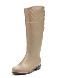 Quilted Victoria Solid Rain Boot by däv