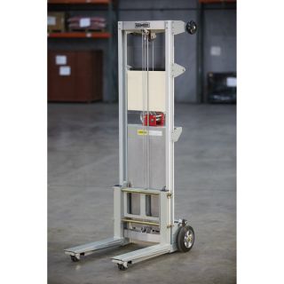 Roughneck Hand Winch Stacker — 500-Lb. Capacity  Hand Winch Load Lifts