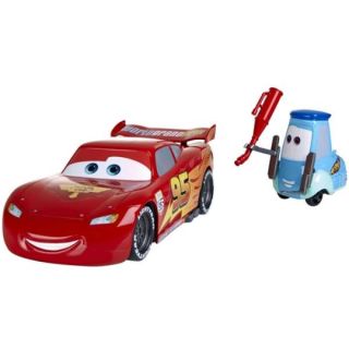 Cars 2   Gas Up and Go Guido/Lightning McQueen Playset      Merchandise