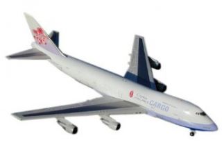 Gemini Jets China Airlines Cargo B747 200F 1400 Scale Toys & Games