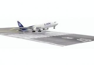 Dragon Models LAN Cargo 767 300F Diecast Aircraft with Runway Section, Scale 1400 Toys & Games
