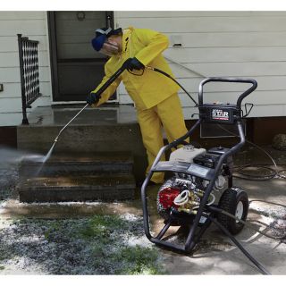 NorthStar Super High Flow Gas Cold Water Pressure Washer — 5.0 GPM, 3000 PSI, Model# 15782030  Gas Cold Water Pressure Washers