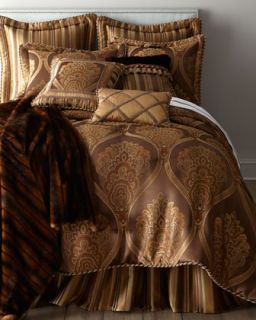 King Comforter, 106 x 96   Austin Horn Classics