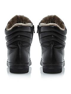Pied a Terre Faux fur lined quilted sport shoes Black Leather