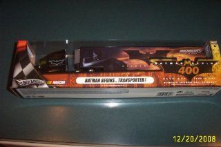 Batman Begins Michigan International Speedway NASCAR Race Day June 19 2005 Theme Hotwheels Hauler Trailer Rig Semi Tractor Transporter 1/64 Scale Toys & Games