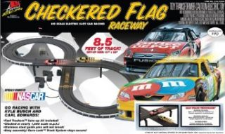Life Like NASCAR Checkered Flag Electric Slot Car Race Set Toys & Games