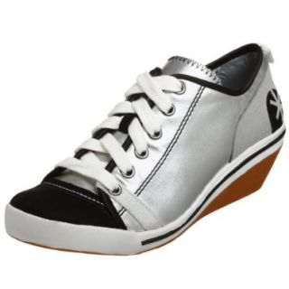 Steve Madden's Fix Women's Enigmaa Sneaker, Silver, 7 M US Shoes