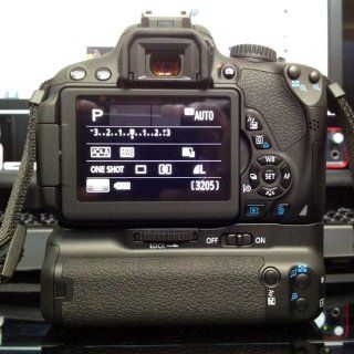 Canon BG E8 Battery Grip for Canon T2i, T3i and T4i Digital SLR Cameras  Camera & Photo