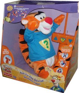 Disney My Friends Tigger and Pooh 27 MHz Radio Control 12 Inch Figure   Sleuthin' Tigger   Roll to The Rescue Toys & Games
