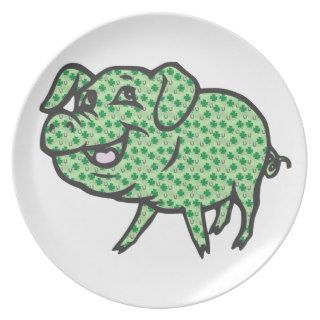 Lucky Pig Plate with 4 Leaf Clovers and Horseshoes