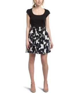 Necessary Objects Juniors Scoop Neck Dress, Black/White, X Small