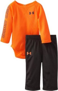 Under Armour Baby Boys NewbornSleeve Hit Waffle Bodysuit, Orange/Grey, 0 3 Months Clothing
