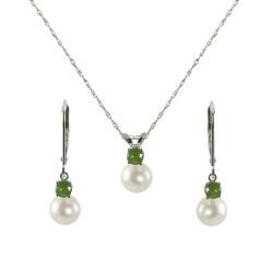 Pearls For You FW Pearl and Emerald May Birthstone Jewelry Set