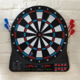 Fat Cat Capella Electronic Dart Board and Darts Set   Electronic Dart Boards