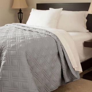 Somerset Home Solid Color Bed Quilt