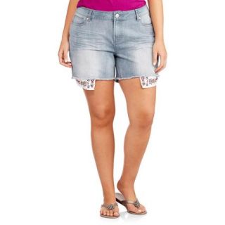 Denim Diva Women's Plus Size Denim Cutoff Shorts With Exposed Pockets