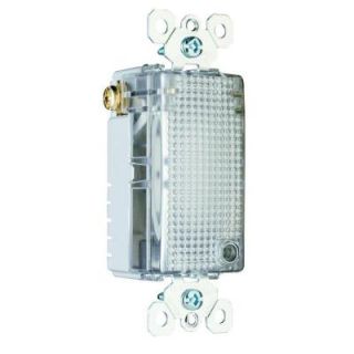 Pass & Seymour Decorator Full Enhanced Hallway Light with Light Sensor 120 Volt AC Clear TMHWLECC6