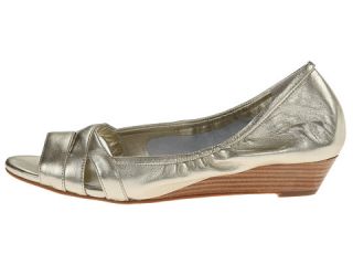 cole haan amari ot wedge soft gold metallic